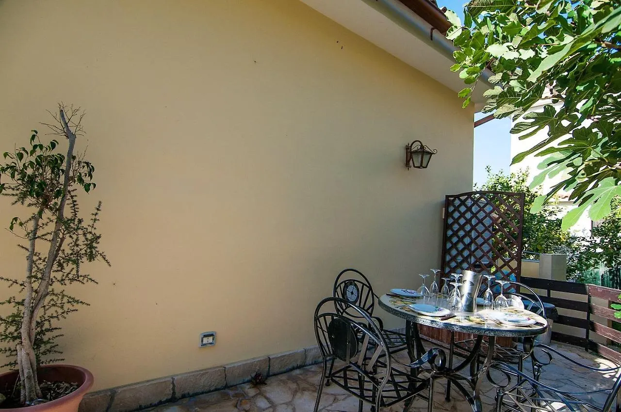 Spacious House In Lido Di Noto With Terrace And Garden