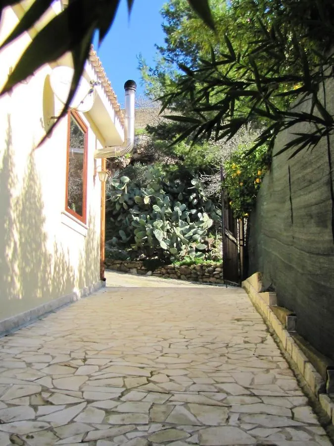 Spacious House In Lido Di Noto With Terrace And Garden Holiday home