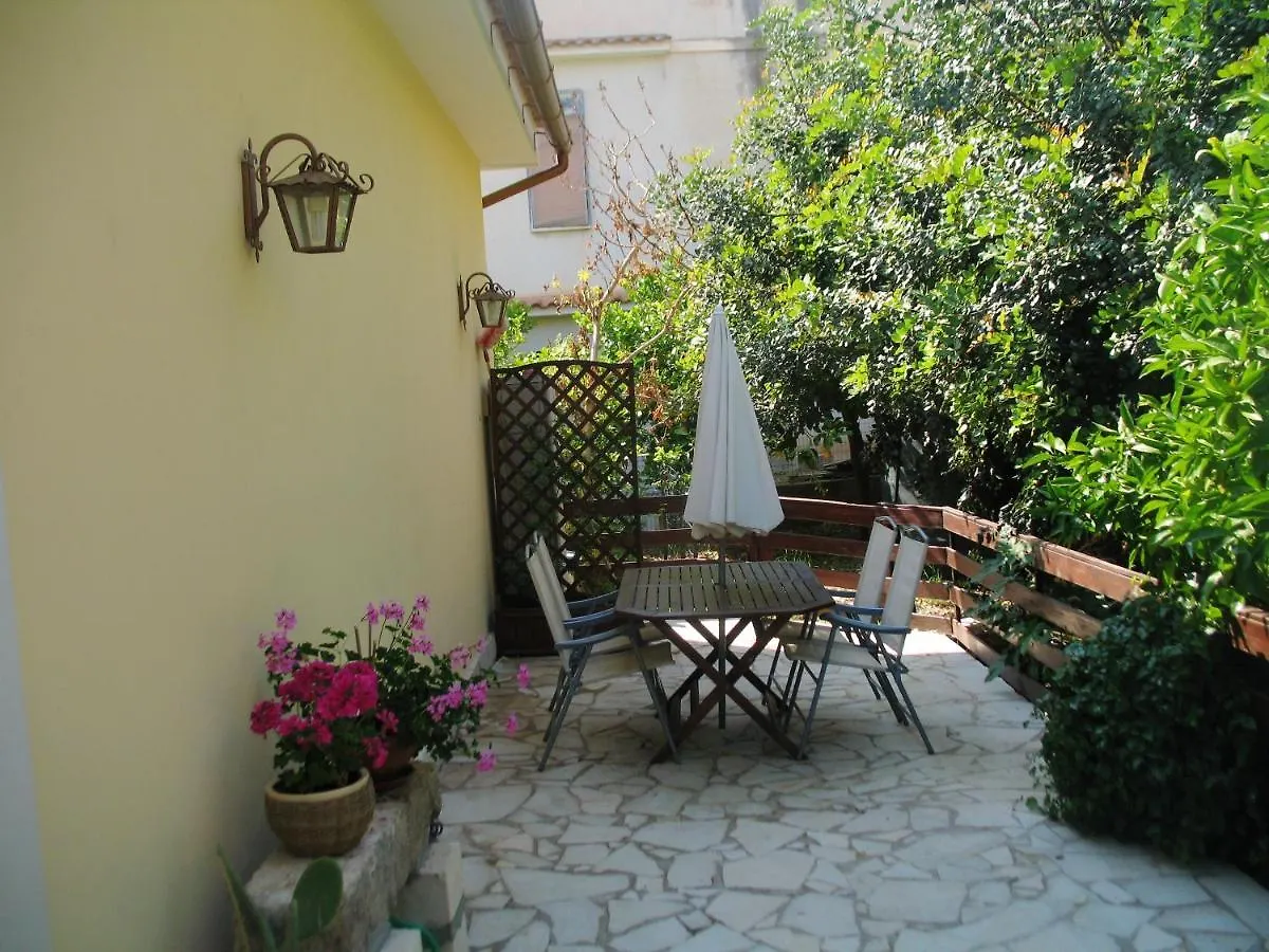 Spacious House In Lido Di Noto With Terrace And Garden Holiday home