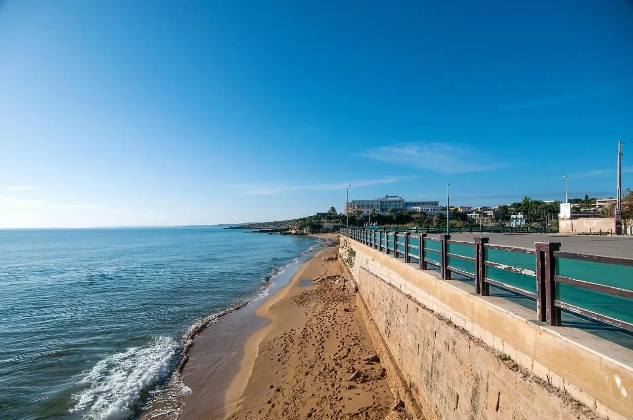 度假居 Spacious House In Lido Di Noto With Terrace And Garden